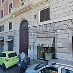 Dario - Via Del Colosseo * Řím